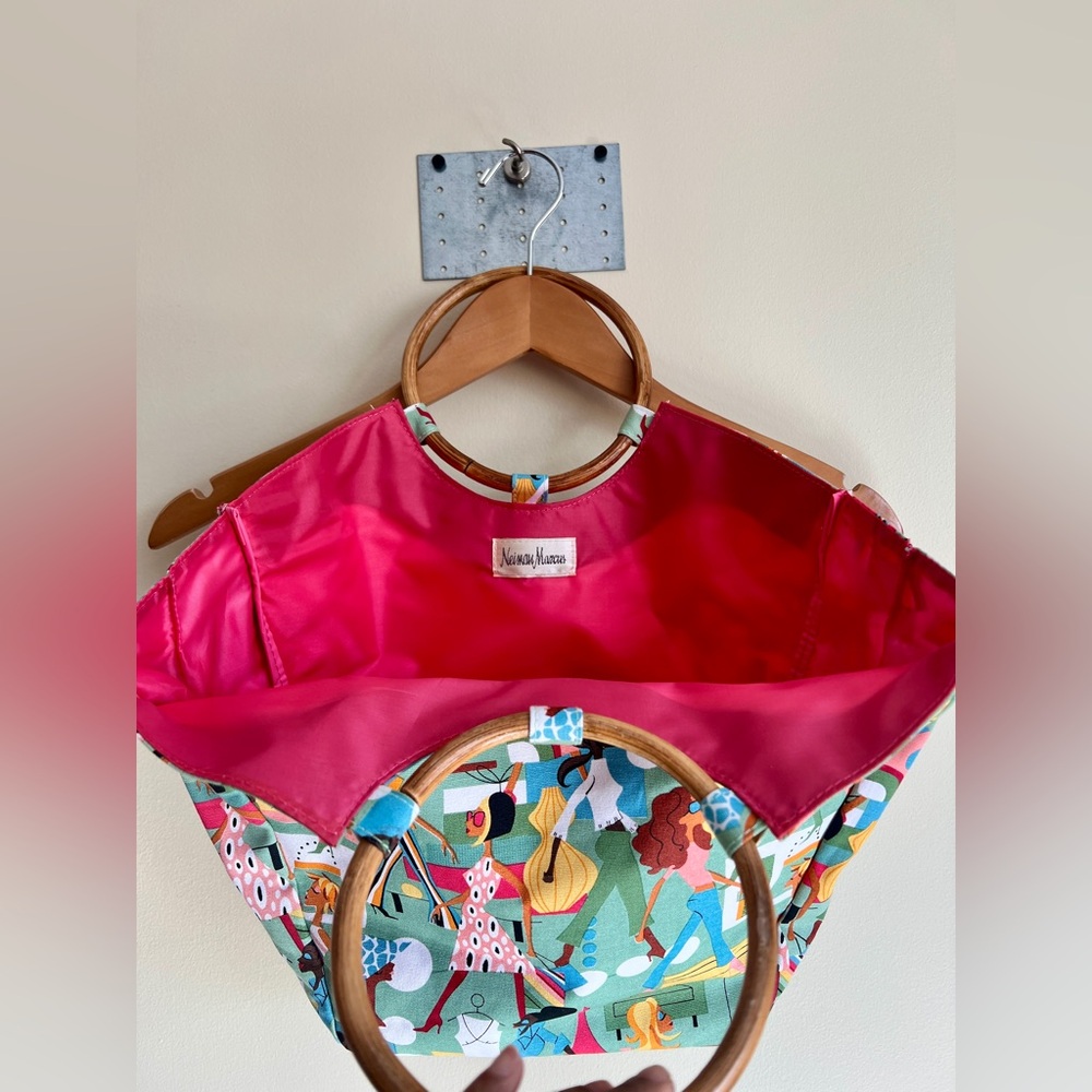 NEIMAN MARCUS Tote Purse Bag Fashion Diva Model Ladies Bamboo Handles MCM Chic - Picture 5 of 13